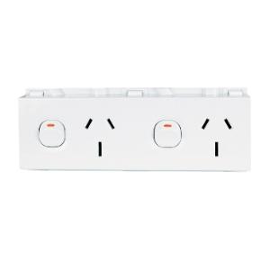 Clipsal SWITCHED SOCKET OUTLET 250V 15A 3P TWIN